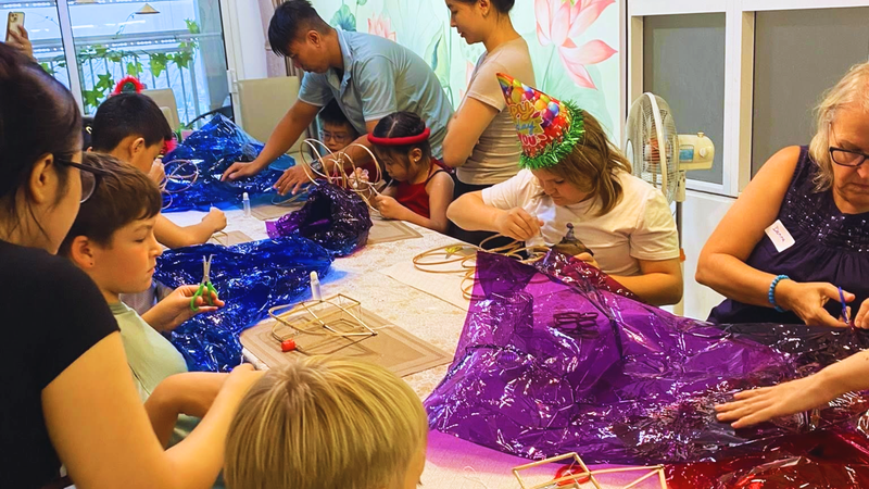 Cellophane  paper lanterns workshop (2)